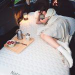 Матрац автомобільний кемпінговий двомісний Naturehike CNK2450WS010, 197х134х6,5 см світлий із вбудованою помпою для надування - Зображення 6