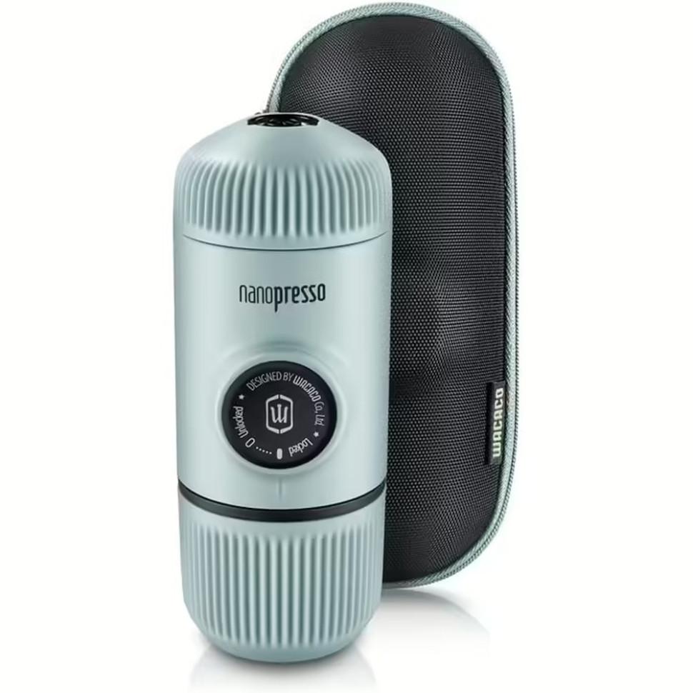 341218.970 Портативна еспресо-кавоварка Wacaco Nanopresso блакитна з чохлом, механічна, для меленої кави - Зображення 1