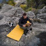 Килимок складний IXPE Naturehike CNK2550WS030, алюмінієва плівка, 185x60x1.8 см, медово-золотий - Зображення 6